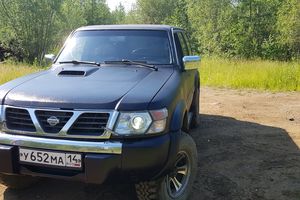 Ниссан патрол 2002