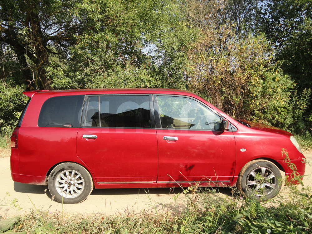 Mitsubishi Dion Mitsubishi Dion