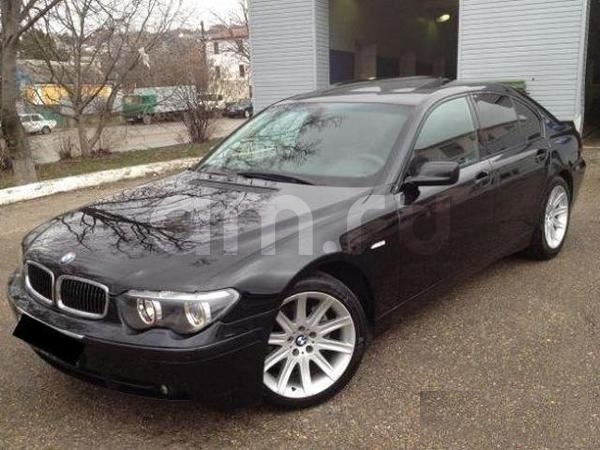 BMW 7 серия 745i AT (333 л. с.) BMW 7 серия 745i AT (333 л. с.)