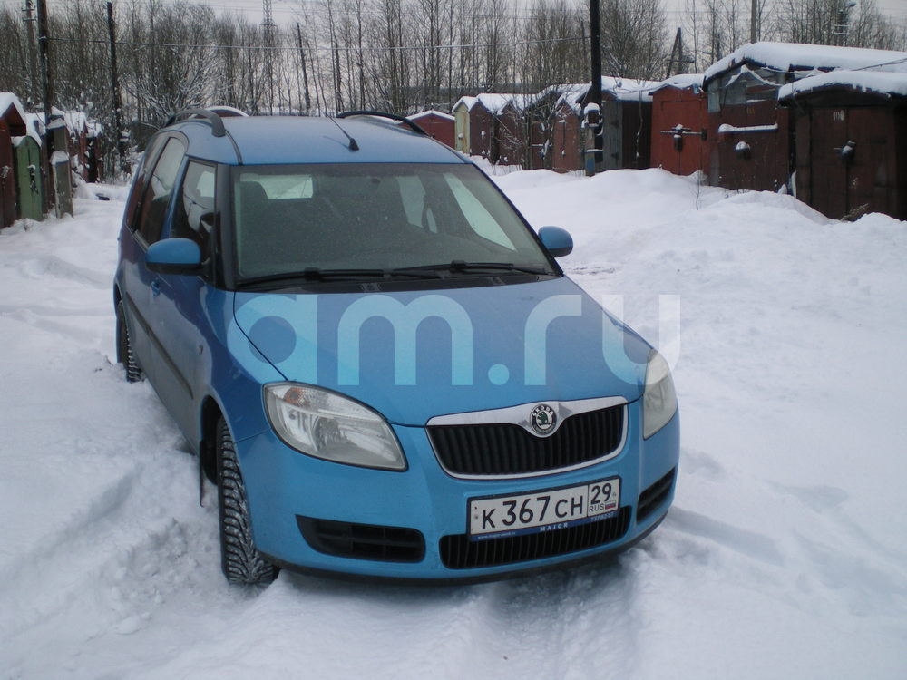 Skoda Roomster 1.6 MT (105 л. с.) Skoda Roomster 1.6 MT (105 л. с.)
