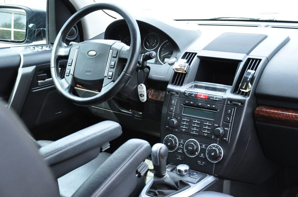 Land Rover Freelander 2.2 TD MT (160 л. с.) Land Rover Freelander 2.2 TD MT (160 л. с.)