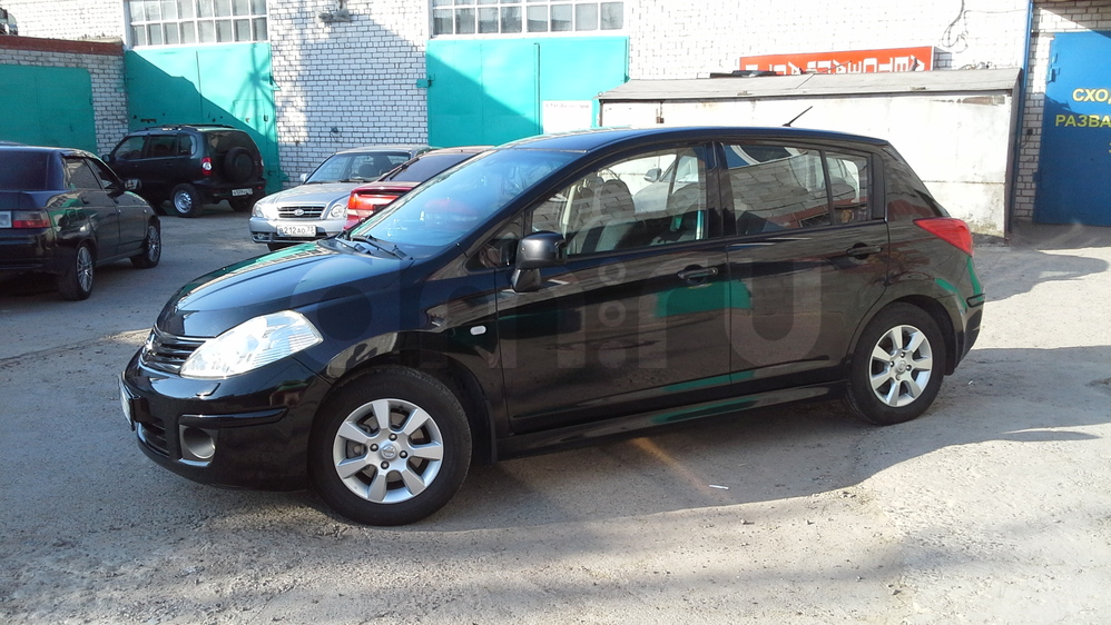 Nissan Tiida Nissan Tiida