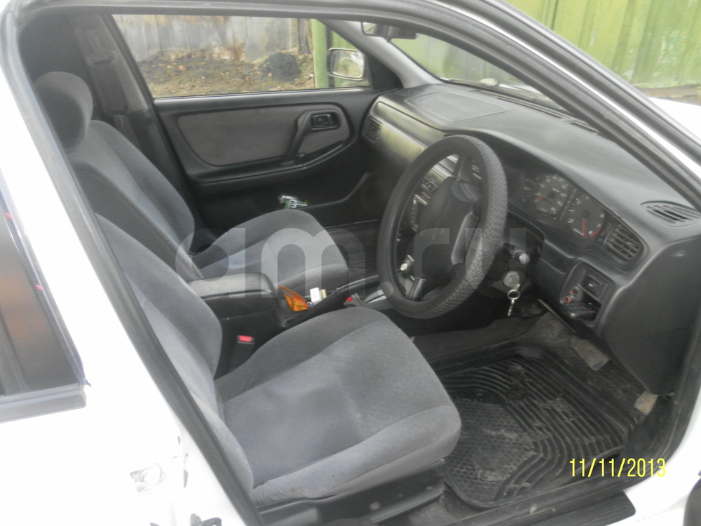 Nissan Bluebird 1.8 SSS AT (123 л. с.) Nissan Bluebird 1.8 SSS AT (123 л. с.)