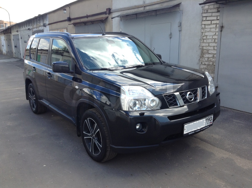 Nissan X-Trail 2.5 CVT AWD (169 л. с.) Nissan X-Trail 2.5 CVT AWD (169 л. с.)