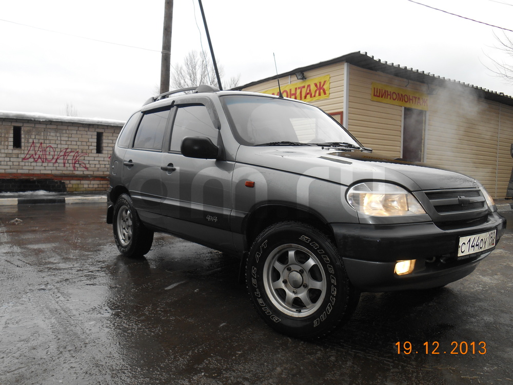 Chevrolet Niva 1.7 MT (80 л. с.) Chevrolet Niva 1.7 MT (80 л. с.)