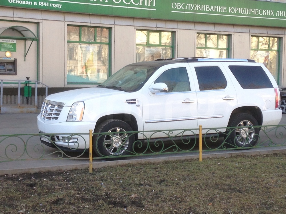 Cadillac Escalade Vortec 6.2L V8 SFI (409 л. с.) Cadillac Escalade Vortec 6.2L V8 SFI (409 л. с.)