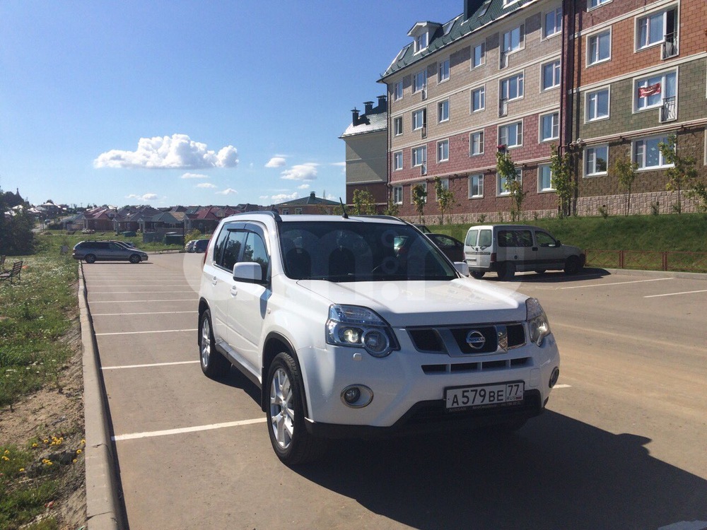 Nissan X-Trail 2.5 CVT AWD (169 л. с.) Nissan X-Trail 2.5 CVT AWD (169 л. с.)