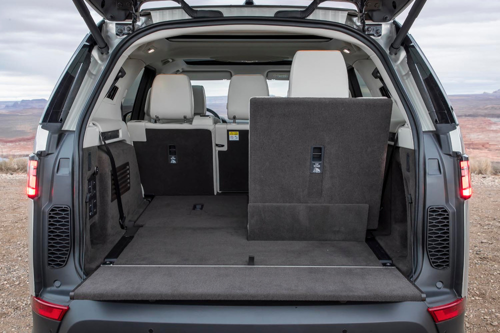discovery 5 boot space